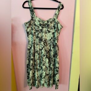 Black & White Sleeveless Skater’s Dress
